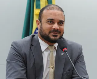 Alden reage após ser citado em inquérito da PF que indiciou Bolsonaro