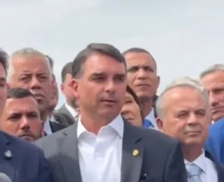 Após prisão de Bolsonaro, oposição protesta e promete obstrução no Congresso - Imagem
