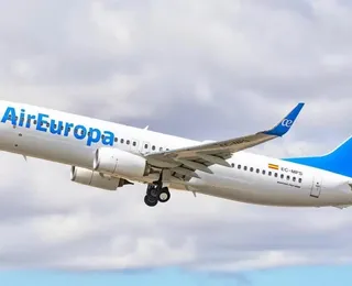 Avião que saiu de Salvador com destino a Madri faz pouso de emergência