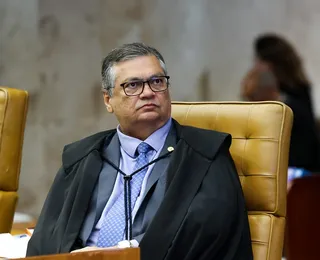 Bolsonaro no STF: Dino sofre ataque em voo às vésperas do julgamento