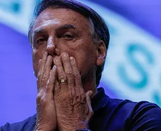 Bolsonaro é preso e deve cumprir regime fechado