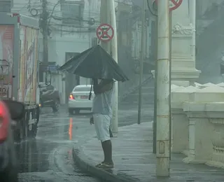 Chuva “desviada” de Salvador? Defesa Civil explica o motivo