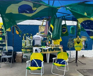 Comércio informal é destaque em ato bolsonarista no Farol da Barra