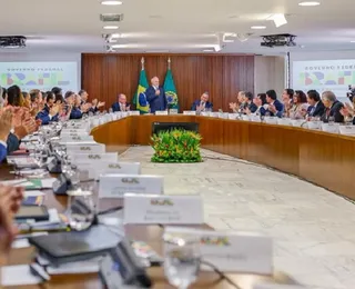 De olho em 2026, Lula convoca reunião ministerial