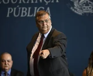 Dino exalta STF após críticas de Trump ao Brasil