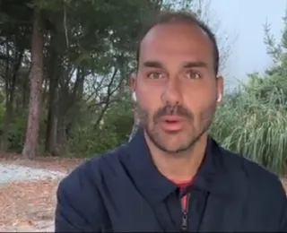 Mesmo nos EUA, Eduardo Bolsonaro usa verba para alugar carro no Brasil