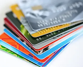 Governo vai bloquear cartões e contas bancárias de todos nessa lista