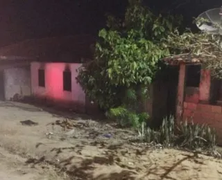 Mãe e três filhas morrem após casa pegar fogo na Bahia