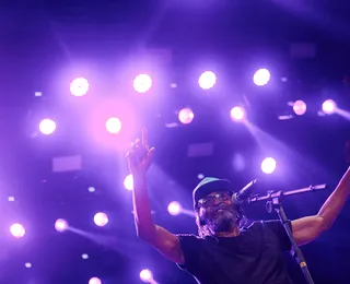 "Me sinto privilegiado por estar aqui", declara Edson Gomes na Arena A TARDE