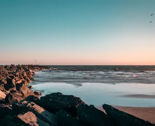 Morar perto do mar pode aumentar expectativa de vida, diz pesquisa