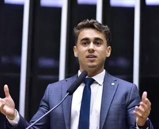 Nikolas Ferreira desafia Alexandre de Moraes em ato