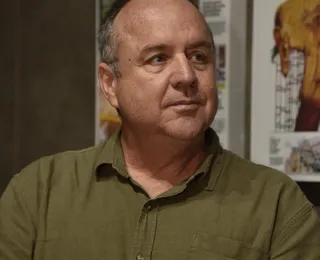 ‘Os filmes renascem nessa tela e nos fazem sentir dentro deles’