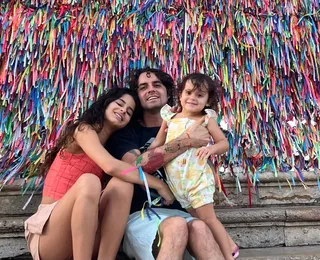 Pai solo cria duas filhas após perder as mães: “O pai também pode fazer"
