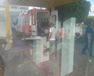 Irritada, vereadora oferece salário para consertar equipamento de hospital