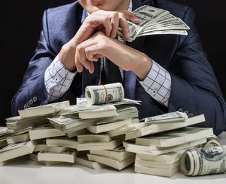 Estudo aponta que pobres pagam três vezes mais impostos do que super-ricos