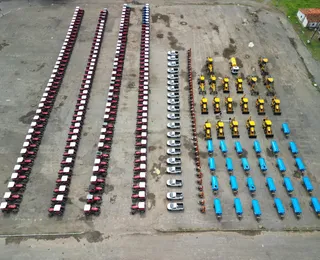 Secretário entrega equipamentos agrícolas a 73 cidades da Bahia