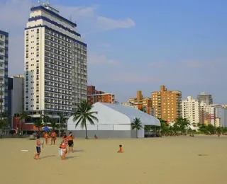 Sem água no mar? Praia brasileira amanhece diferente e preocupa