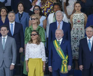 Sob lema "Brasil Soberano", Lula abre desfile do 7 de Setembro