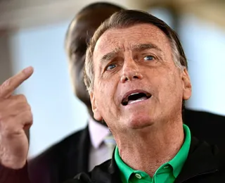 Web reage com memes a tornozeleira eletrônica em Bolsonaro; veja