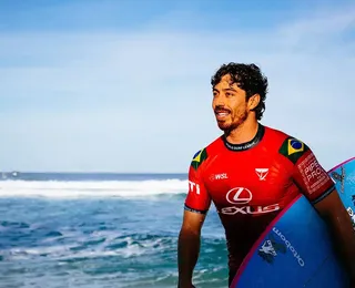 Yago Dora vence e é campeão mundial da WSL pela 1ª vez