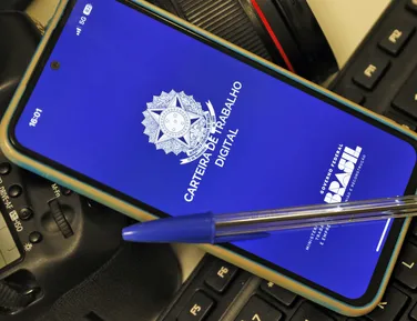 Fim da escala 6x1 avança na Câmara após decisão de Motta - Imagem