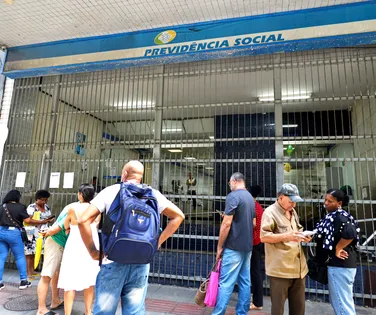 Nanismo aposenta? Veja quem tem direito e como garantir benefícios no INSS - Imagem