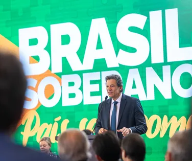 Haddad reage à prisão do dono do Banco Master: 'Processo robusto' - Imagem