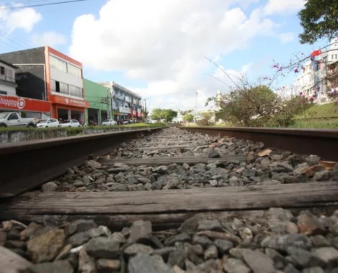 Operação intercepta grupo suspeito de furtar trilhos de trem no norte da Bahia