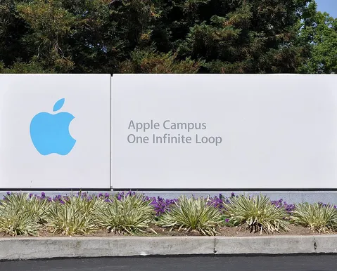 Apple surpreende Wall Street após atingir marca trilionária inédita