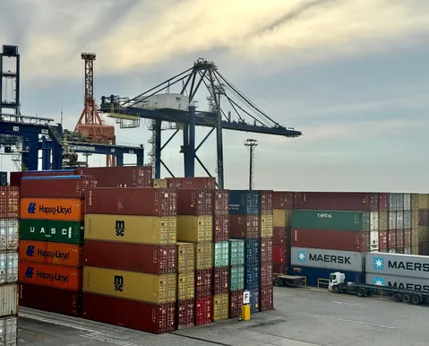 Seis são condenados a até 20 anos por tráfico no Porto de Salvador - Imagem