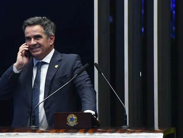 Ciro Nogueira comprou triplex de R$ 22 milhões após parceria com Banco Master - Imagem