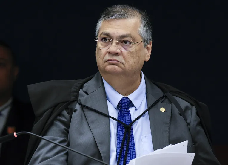 Dino manda PF investigar emendas Pix após rombo de R$ 55,4 milhões