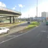Batida com três carros deixa uma pessoa ferida na Av. Tancredo Neves - Imagem