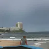 Jovem desaparecido em Amaralina entrou pela praia da Pituba com o irmão - Imagem