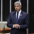 Jerônimo convoca população para ato contra PEC da Blindagem em Salvador imagem