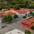Guerra pelo tráfico expulsa moradores e deixa cidade em ruína imagem