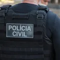 Homens são presos acusados de matar idoso por aposentadoria na Bahia imagem