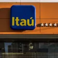 Itaú vai indenizar funcionários após polêmica demissão em massa imagem