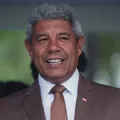Promoção de PMs e reajuste para 53 categorias: Jerônimo sanciona pacote imagem