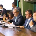Reunião na Câmara de Salvador define futuro de reajuste dos professores imagem