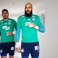 João Paulo sofre lesão e vira desfalque no Bahia; confira relacionados imagem