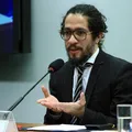 'Vivo para vê-lo no banco dos réus', diz Jean Wyllys sobre Bolsonaro imagem