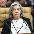 Voto de Cármen Lúcia pode selar desfecho de julgamento sobre Bolsonaro imagem