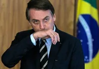 Bolsonaro recebe atendimento médico na prisão após crise de soluço imagem