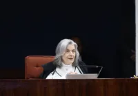 Cármen Lúcia vê evidências de grupo de Bolsonaro em trama golpista imagem