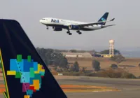 Demissão nas alturas: Azul acende alerta após perder mais de 14 pilotos