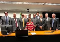 Divisão na bancada baiana marca votação da PEC da Blindagem