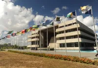 Ex-prefeitos da Bahia querem 'invadir' a Alba em 2026; entenda imagem