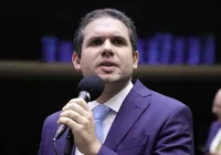 Hugo Motta reage após expulsão de deputado da Câmara; veja imagem