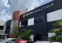 Jovem é sequestrada e incendiada por ex-namorado em Simões Filho imagem